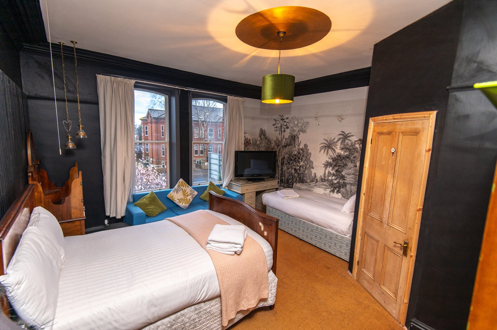 Deluxe Triple Room view 1