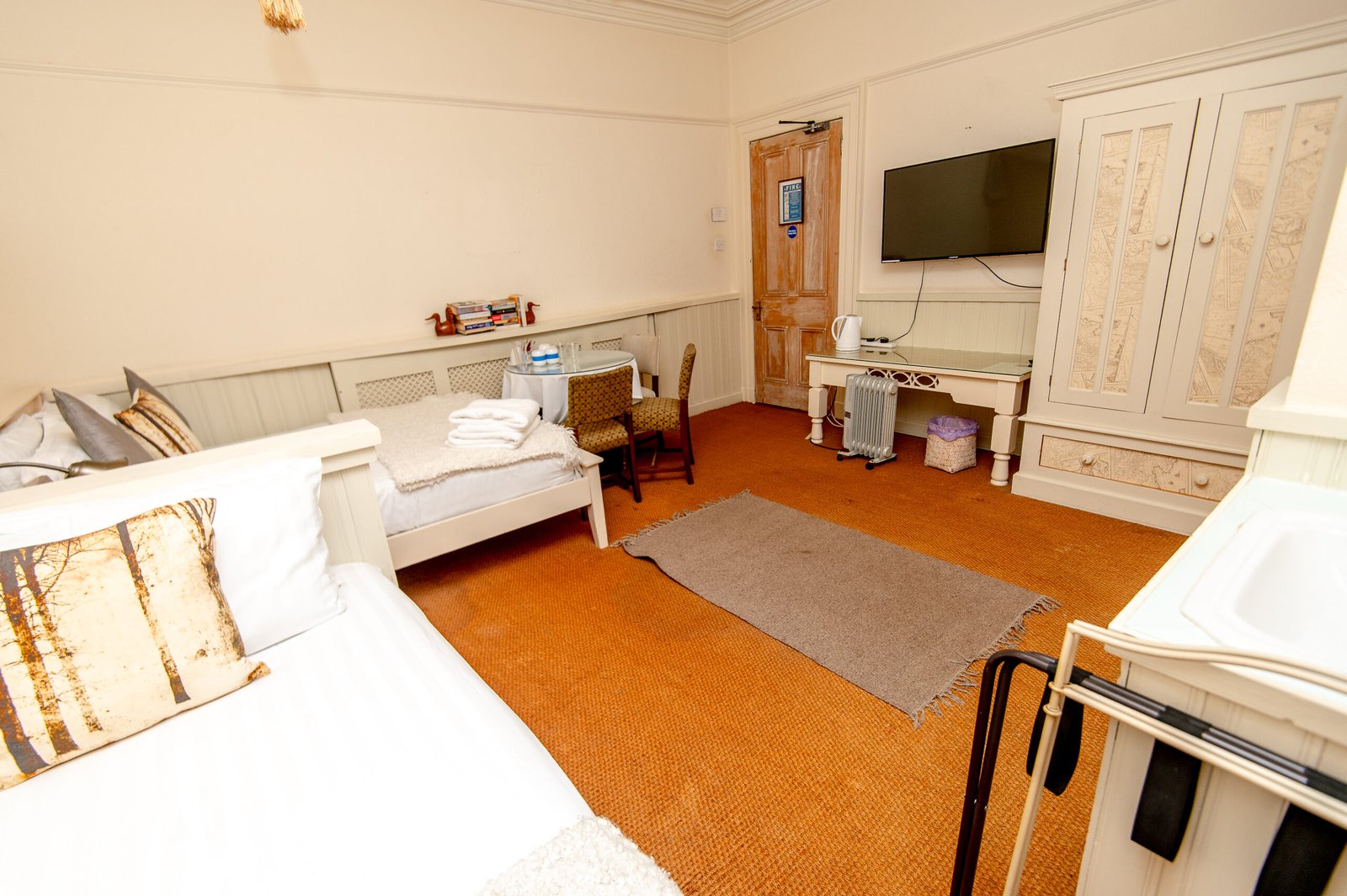 Deluxe Double Room view 4