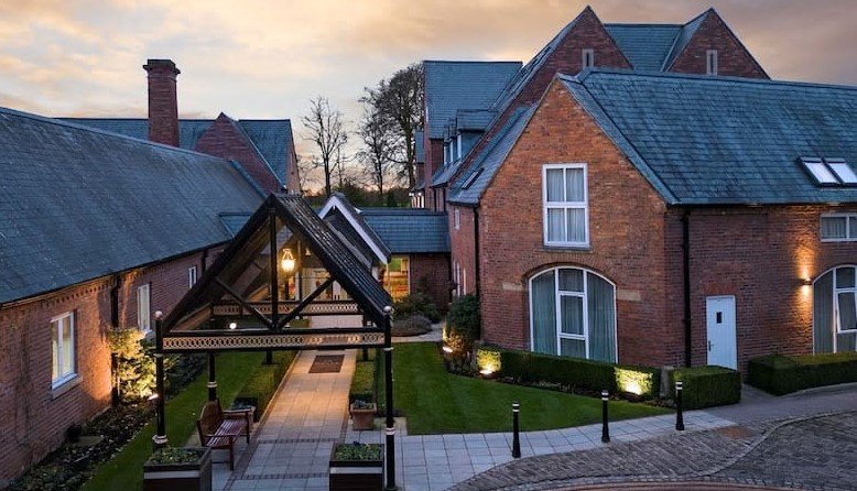 Manchester Business Travel Guide: Where to Stay for Work Trips in 2026